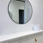 Modern Townhouse With Sauna 公寓 *