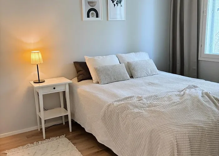 Апартаменты Modern Townhouse With Sauna *