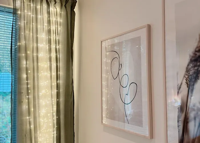 Modern Townhouse With Sauna Апартаменты *