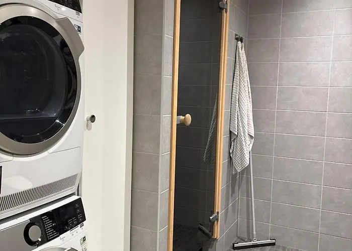 Апартаменты Modern Townhouse With Sauna *